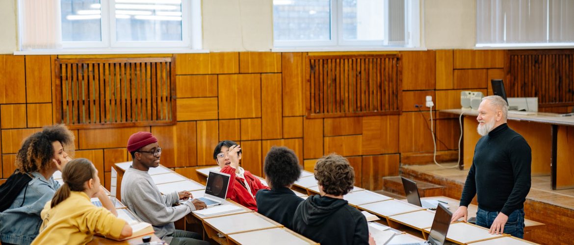 Revisión reglamento estudiantil