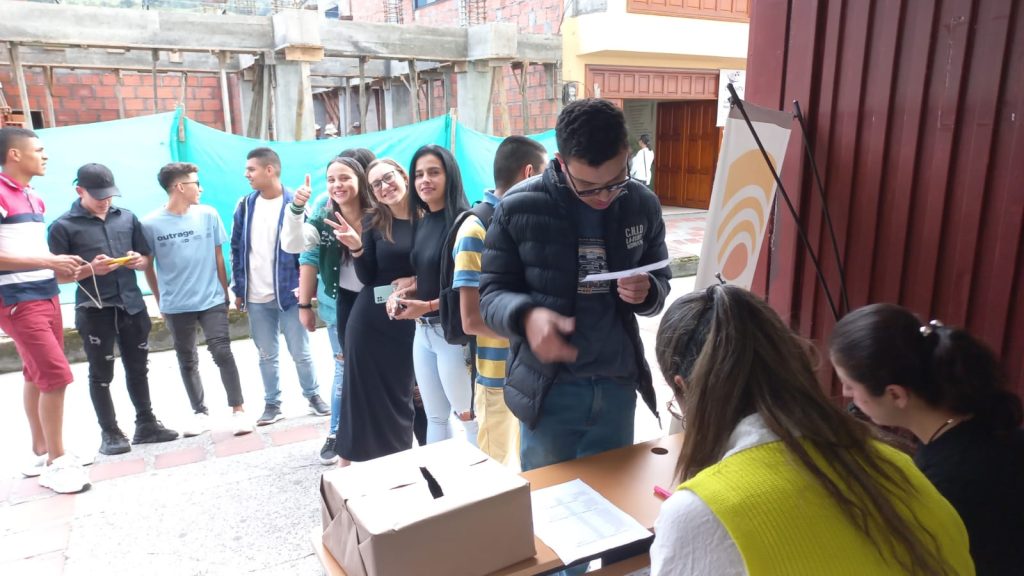Votación Consejo Directivo y Académico