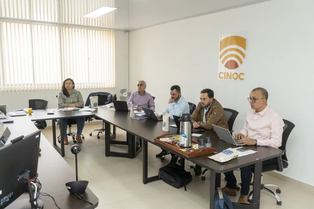 IES CINOC EDUCACIÓN SUPERIOR