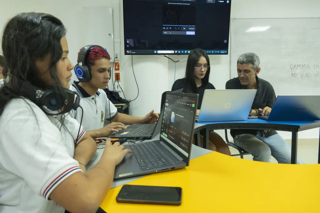 IES CINOC EN MEDIOS: Se llama Lubit y ha favorecido a 2.300 personas